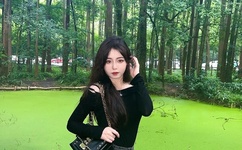 女生衣服越碰越少的手游